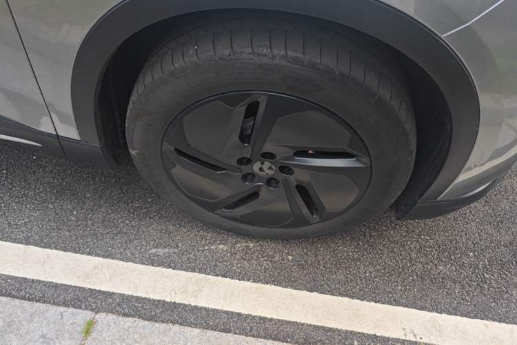 Used Nio ES6 2023 75 kWh Right Front Wheel Hub