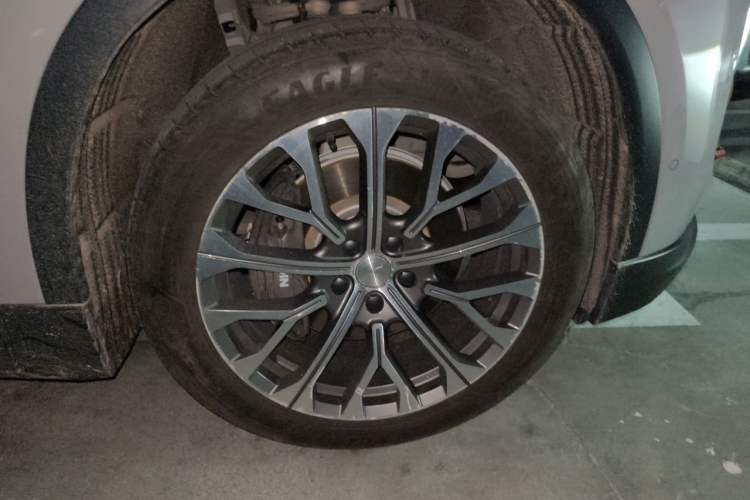 Used Nio ES6 2023 75 kWh Right Front Wheel Hub