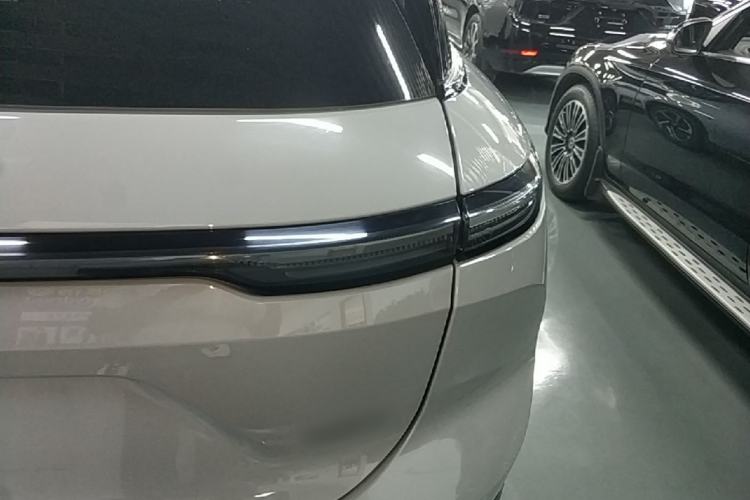 Used Nio ES6 2023 75 kWh Right Rear Taillight