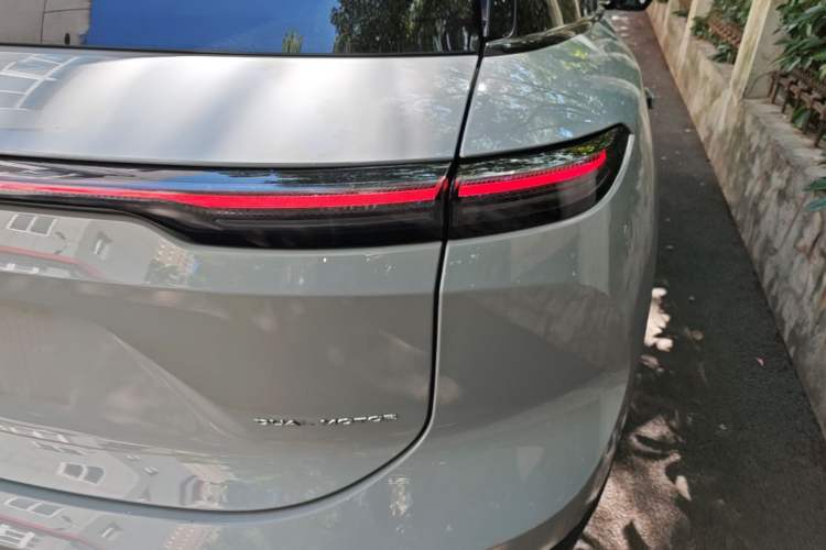 Used Nio ES6 2023 75 kWh Right Rear Taillight