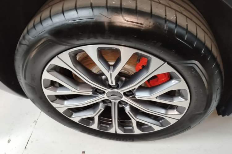 Used Nio ES6 2023 75 kWh Right Rear Wheel Hub
