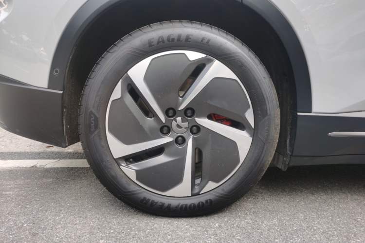 Used Nio ES6 2023 75 kWh Right Rear Wheel Hub