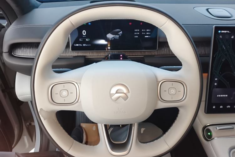 Used Nio ES6 2023 75 kWh Steering Wheel