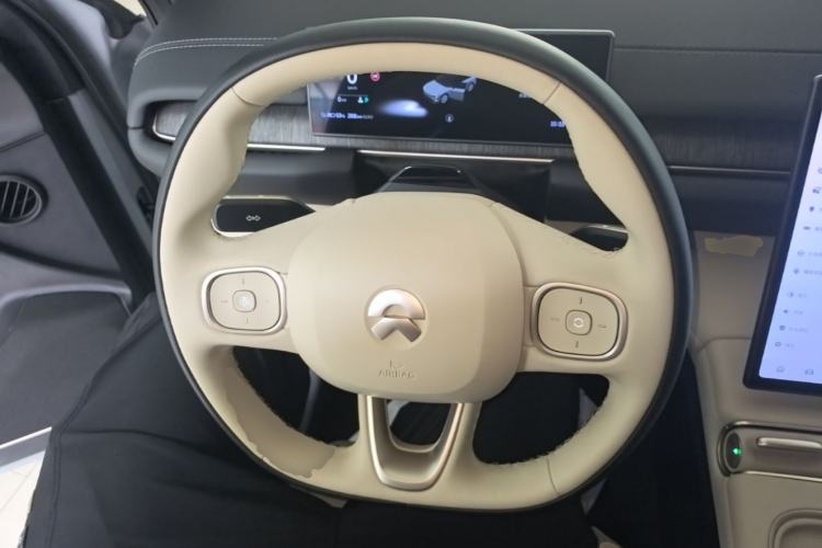 Used Nio ES6 2023 75 kWh Steering Wheel