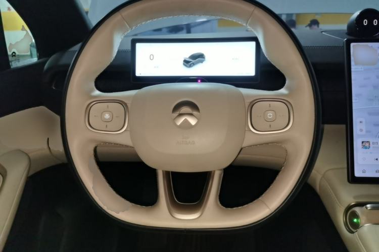 Used Nio ES6 2023 75 kWh Steering Wheel