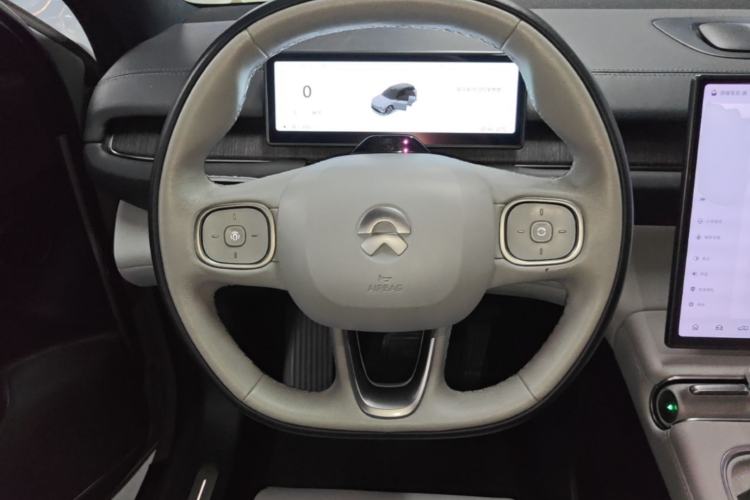 Used Nio ES6 2023 75 kWh Steering Wheel