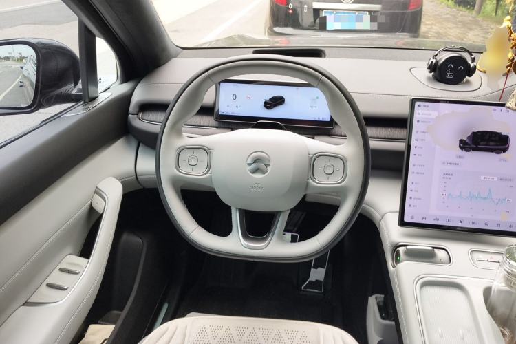 Used Nio ES6 2023 75 kWh Steering Wheel