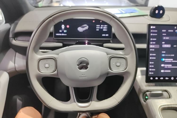 Used Nio ES6 2023 75 kWh Steering Wheel