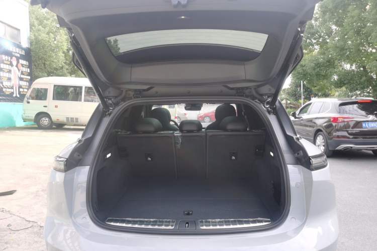 Used Nio ES6 2023 75 kWh Trunk