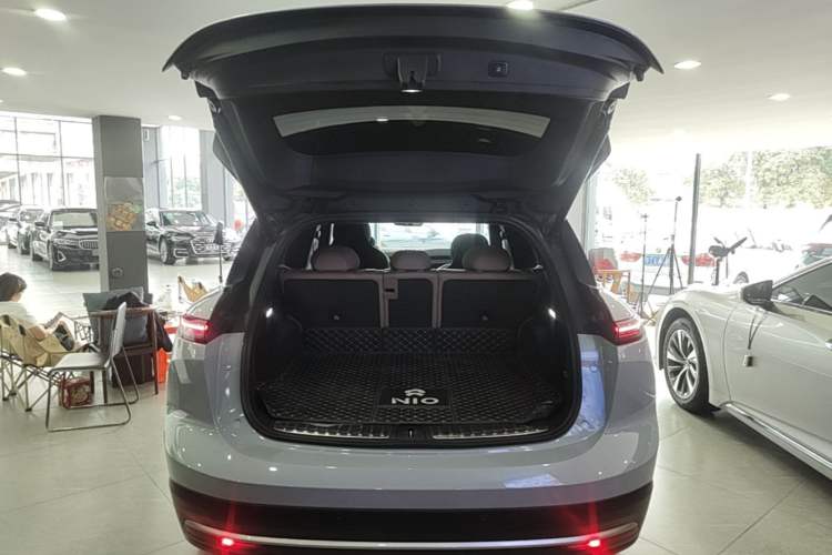 Used Nio ES6 2023 75 kWh Trunk