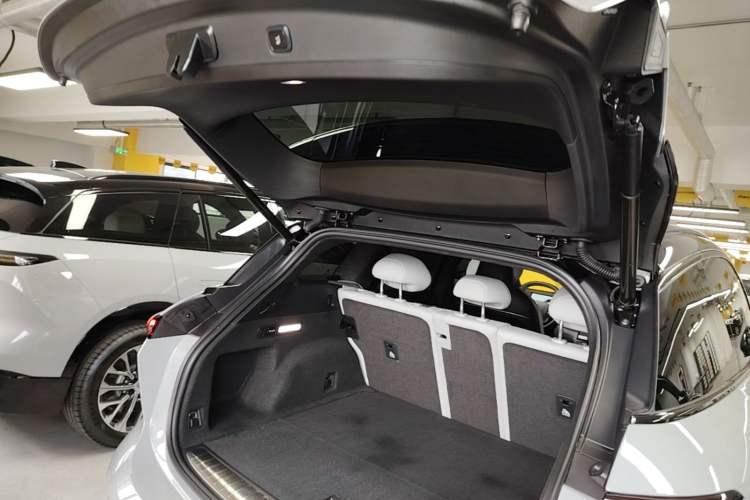 Used Nio ES6 2023 75 kWh Trunk