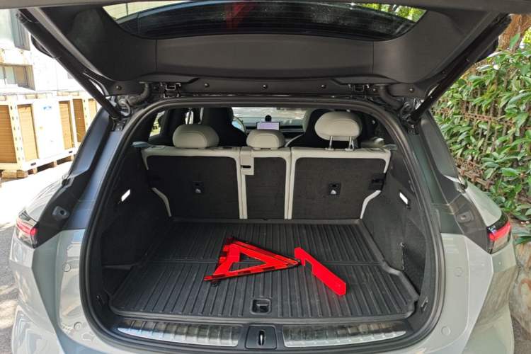 Used Nio ES6 2023 75 kWh Trunk