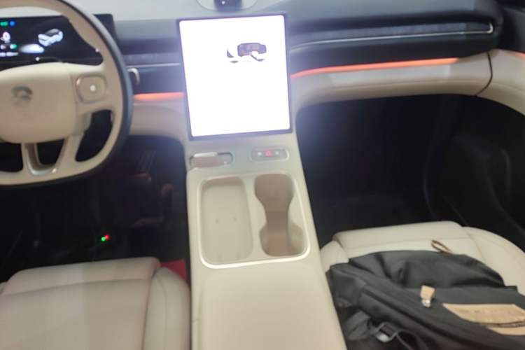 Used Nio ES6 2023 75 kWh Audio And AC Panel