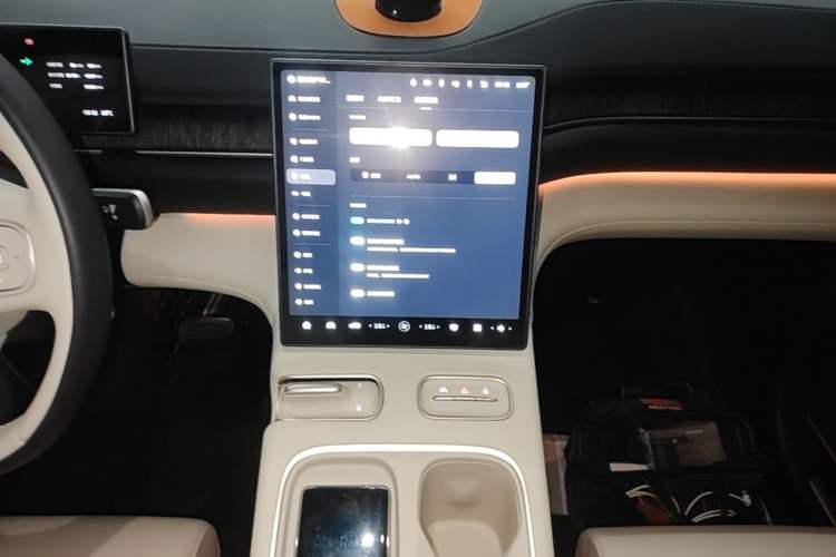 Used Nio ES6 2023 100kWh Audio And AC Panel