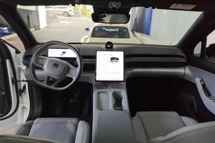 Used Nio ES6 2023 75 kWh Center Console
