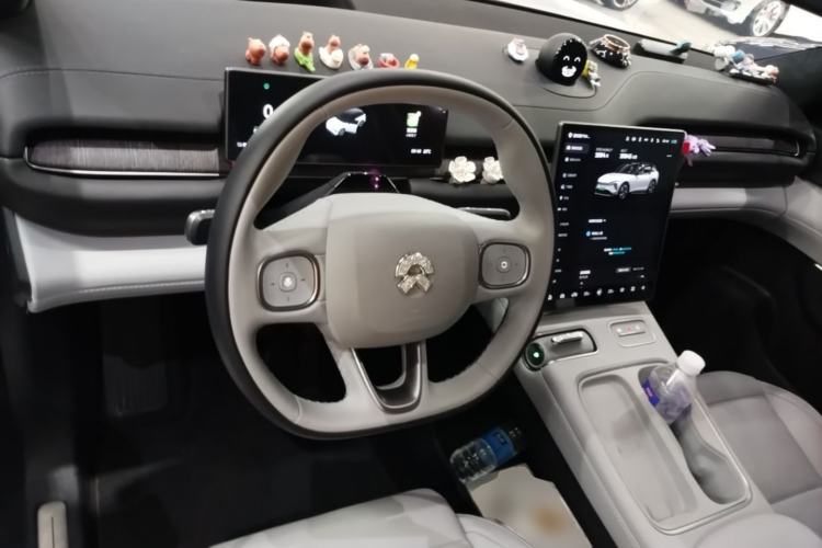 Used Nio ES6 2023 75 kWh Center Console