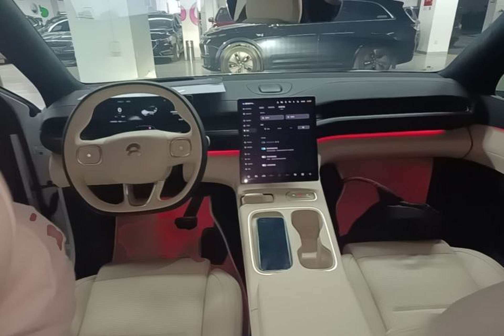 Used Nio ES6 2023 75 kWh Center Console