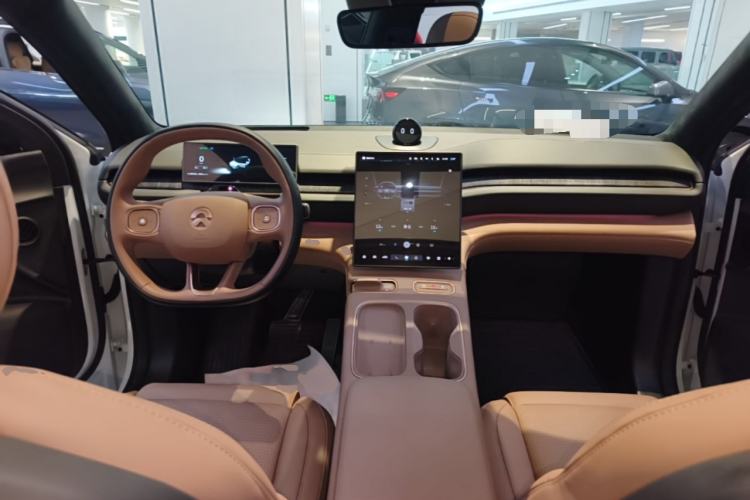 Used Nio ES6 2023 75 kWh Center Console