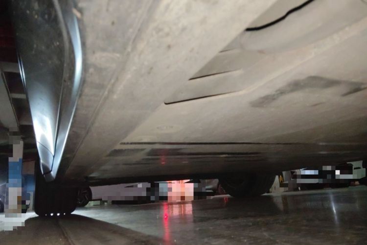 Used Nio ES6 2023 75 kWh Chassis Front Right