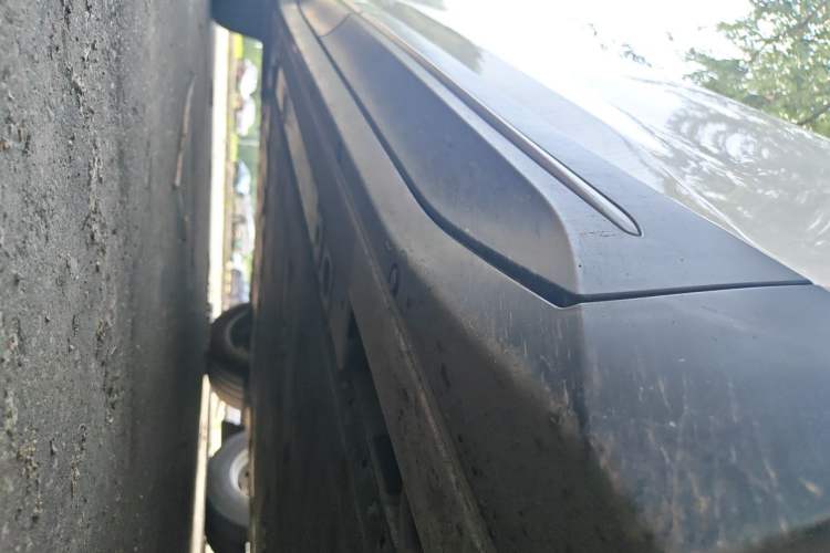 Used Nio ES6 2023 75 kWh Chassis Front Right