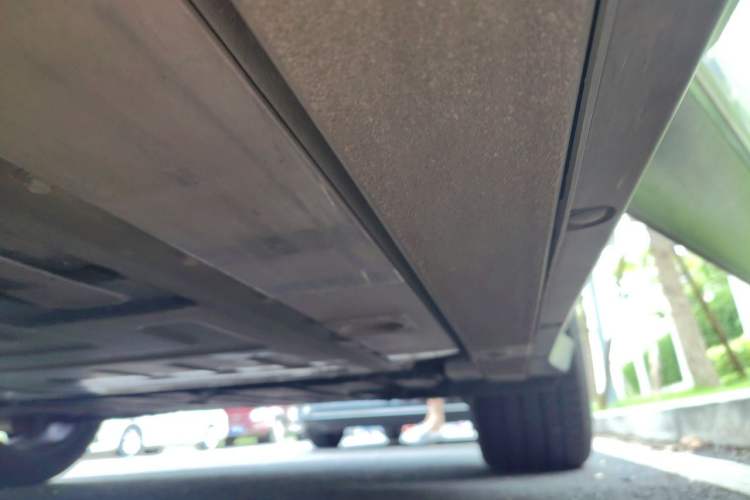 Used Nio ES6 2023 75 kWh Chassis Rear Left