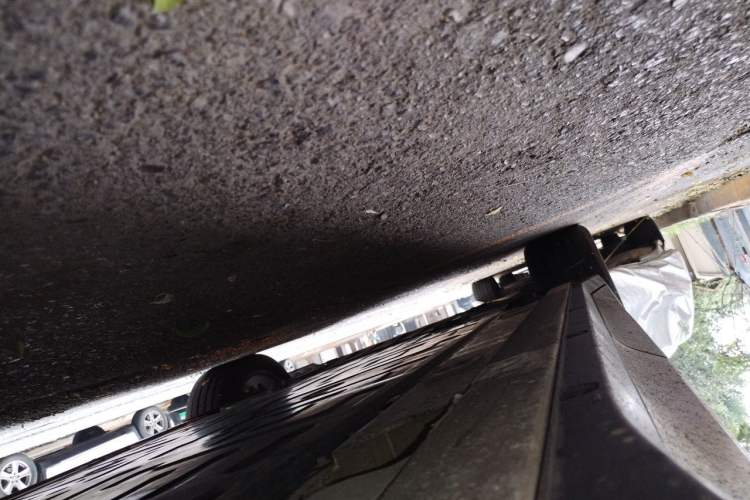 Used Nio ES6 2023 75 kWh Chassis Rear Left