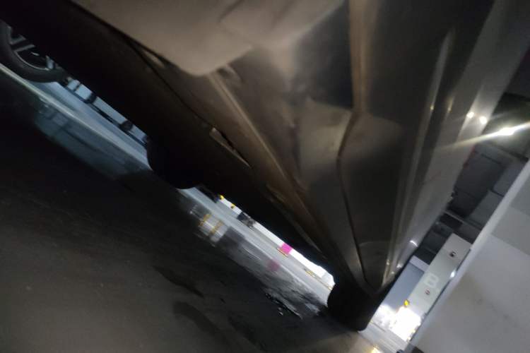 Used Nio ES6 2023 75 kWh Chassis Rear Right