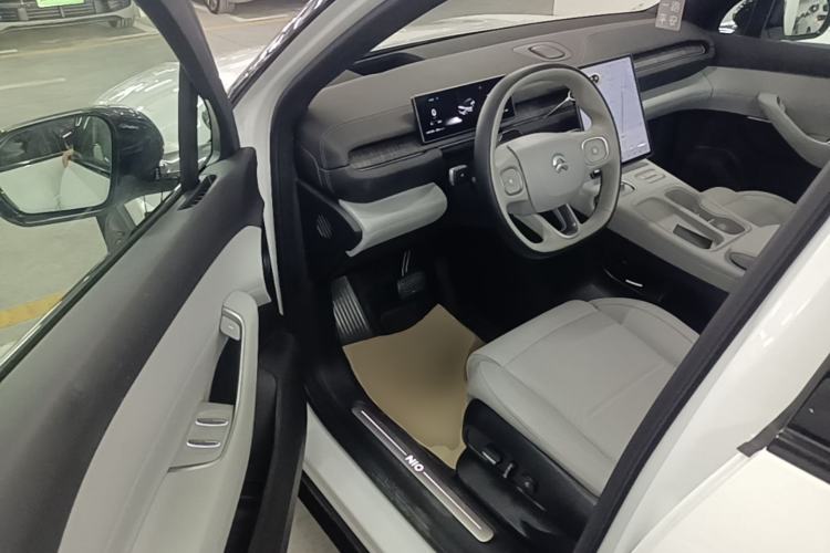 Used Nio ES6 2023 75 kWh Driver Seat