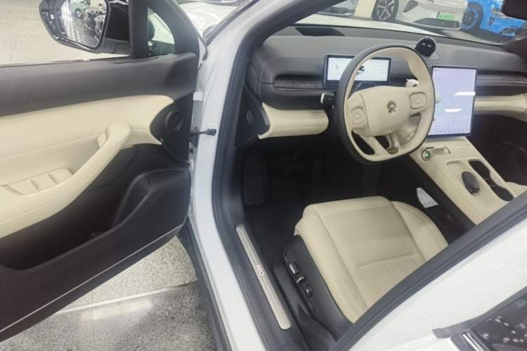 Used Nio ES6 2023 75 kWh Driver Seat