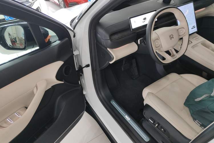 Used Nio ES6 2023 75 kWh Driver Seat