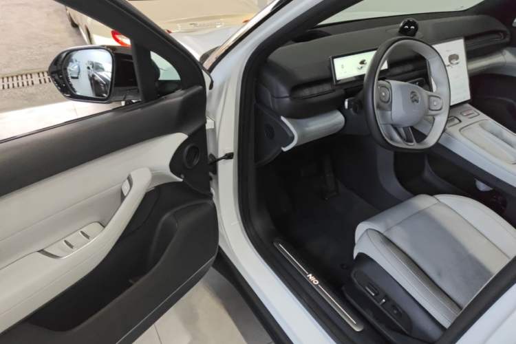 Used Nio ES6 2023 75 kWh Driver Seat