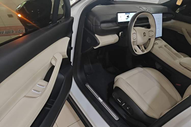 Used Nio ES6 2023 75 kWh Driver Seat