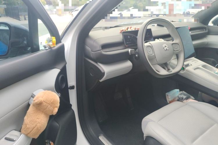 Used Nio ES6 2023 75 kWh Driver Seat