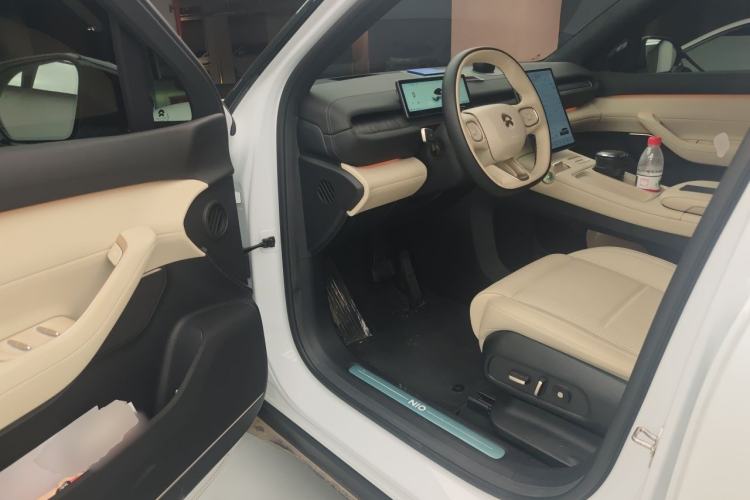 Used Nio ES6 2023 75 kWh Driver Seat