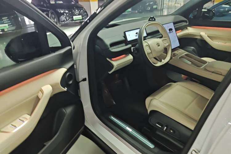 Used Nio ES6 2023 75 kWh Driver Seat
