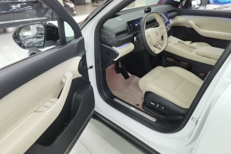 Used Nio ES6 2023 75 kWh Driver Seat