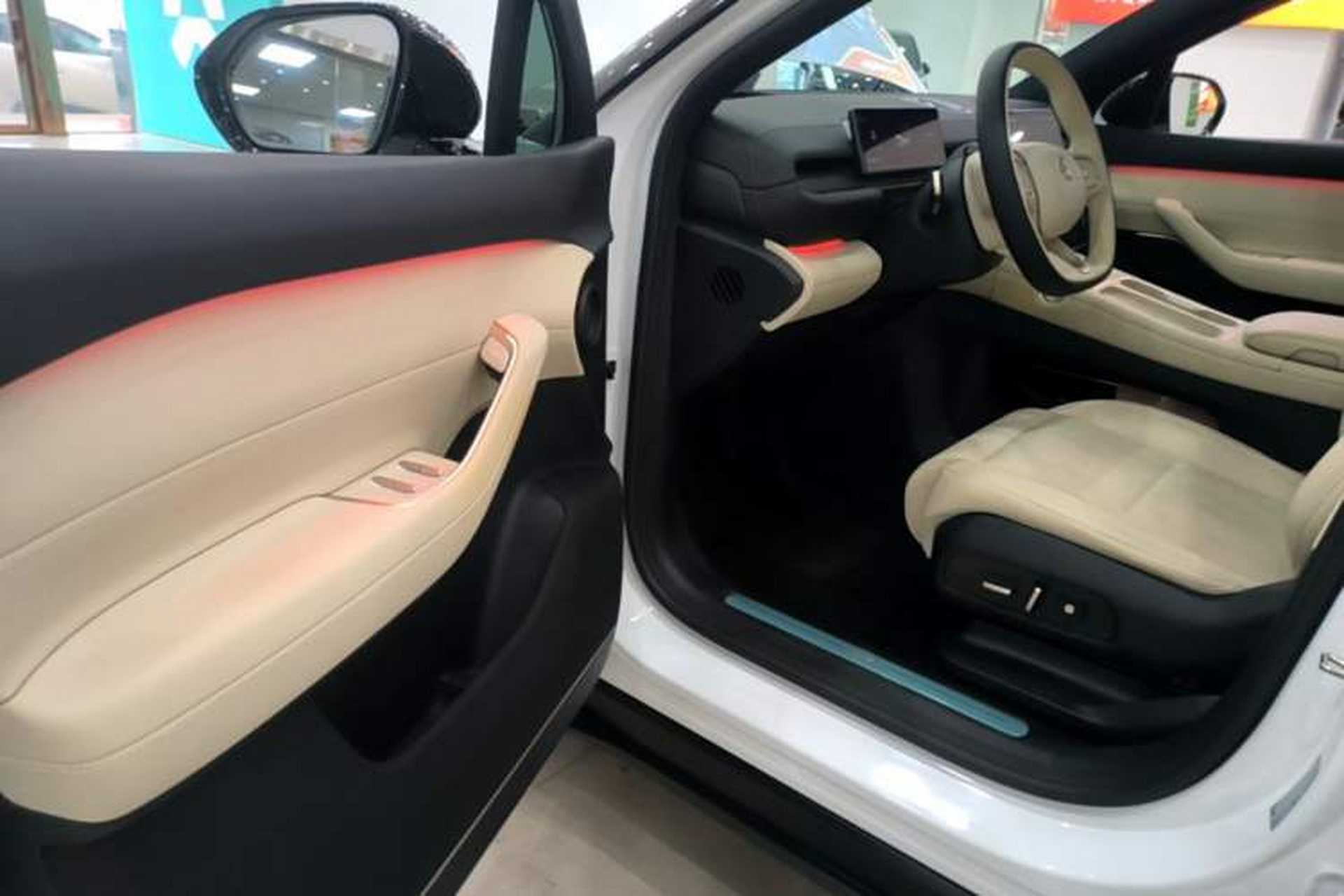 Used Nio ES6 2023 75 kWh Driver Seat