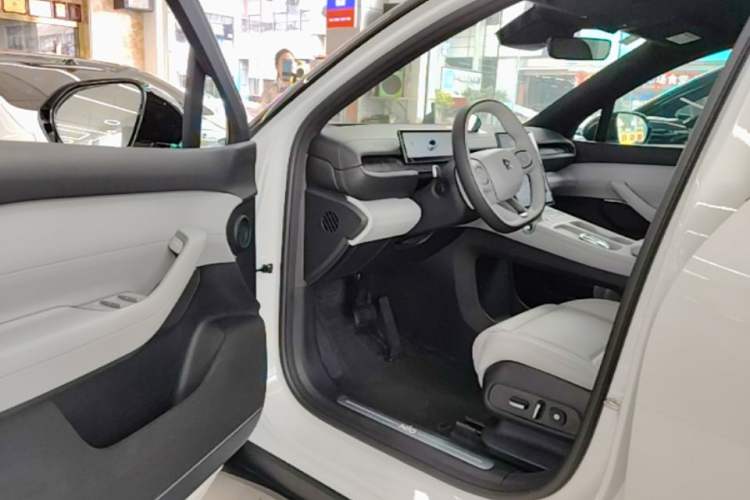 Used Nio ES6 2023 75 kWh Driver Seat