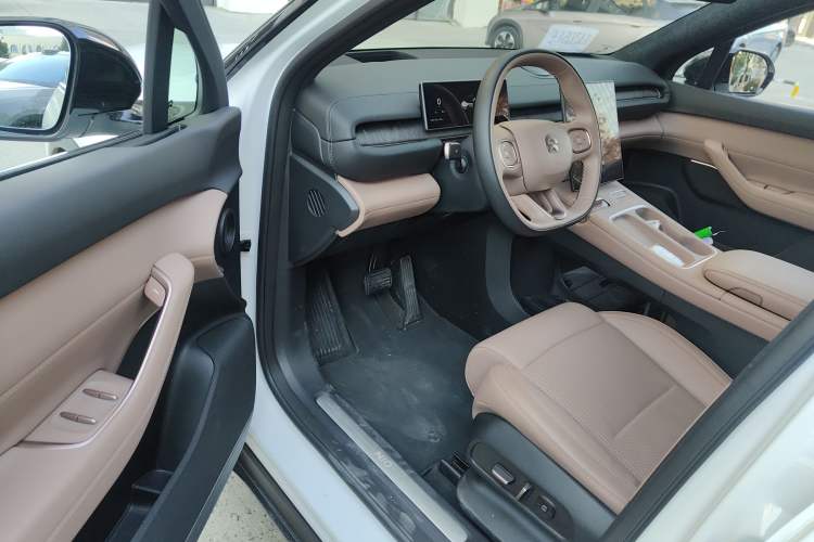 Used Nio ES6 2023 75 kWh Driver Seat