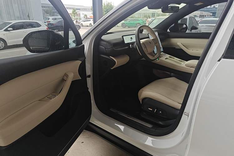 Used Nio ES6 2023 75 kWh Driver Seat