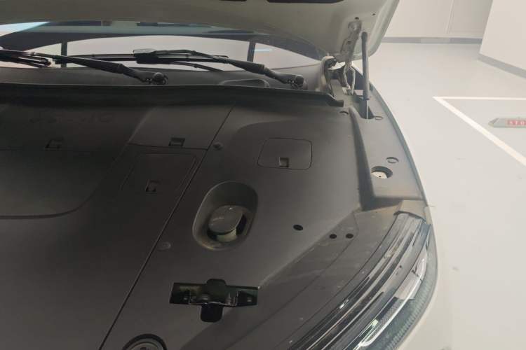 Used Nio ES6 2023 75 kWh Engine Bay Left