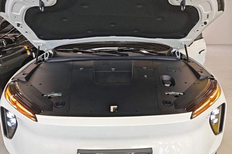 Used Nio ES6 2023 75 kWh Engine Bay