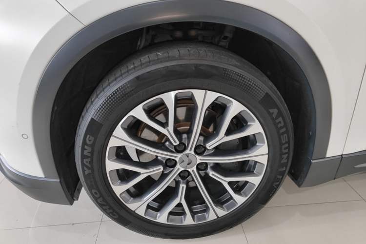 Used Nio ES6 2023 75 kWh Exterior 2