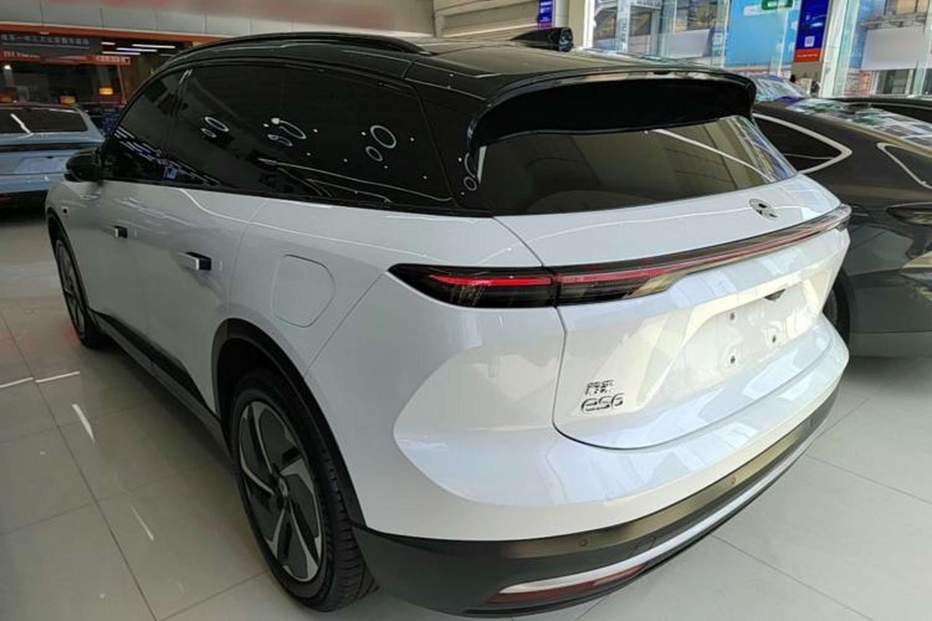 Used Nio ES6 2023 75 kWh Exterior 2
