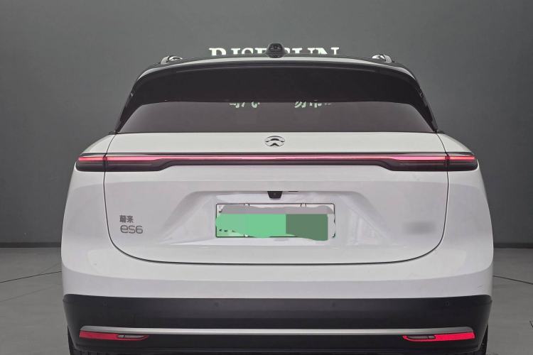 Used Nio ES6 2023 75 kWh Exterior 2