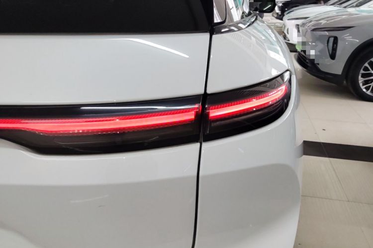 Used Nio ES6 2023 75 kWh Exterior 3