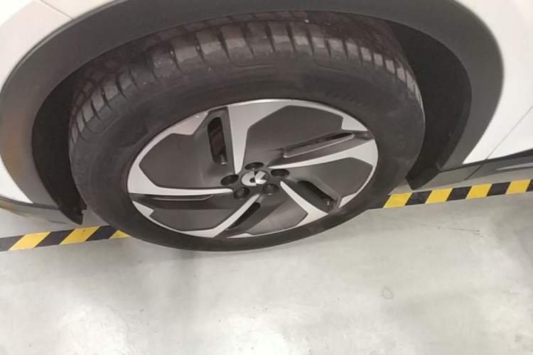 Used Nio ES6 2023 75 kWh Exterior 4