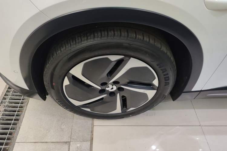 Used Nio ES6 2023 75 kWh Exterior 4