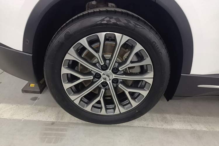 Used Nio ES6 2023 75 kWh Exterior 5