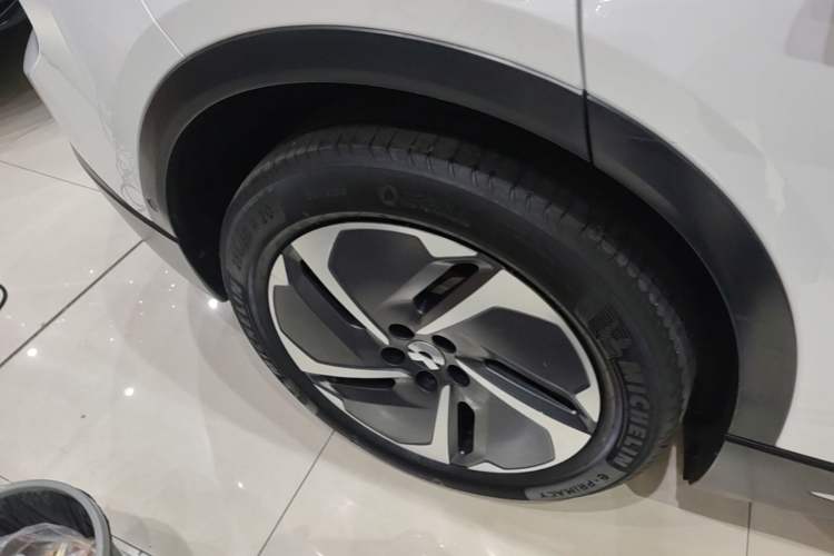 Used Nio ES6 2023 75 kWh Exterior 5